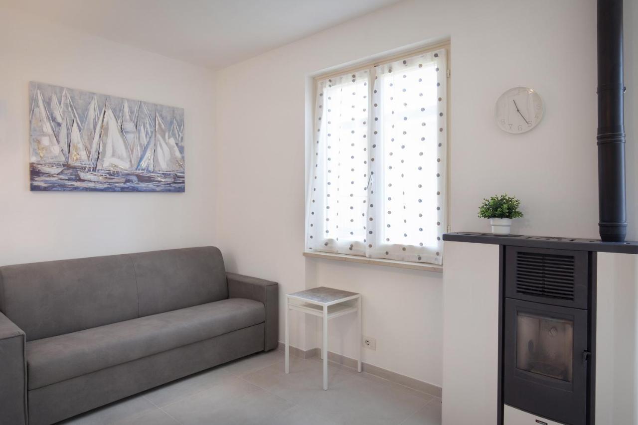 Apartment Prefontana With Pool Bardolino Exteriör bild